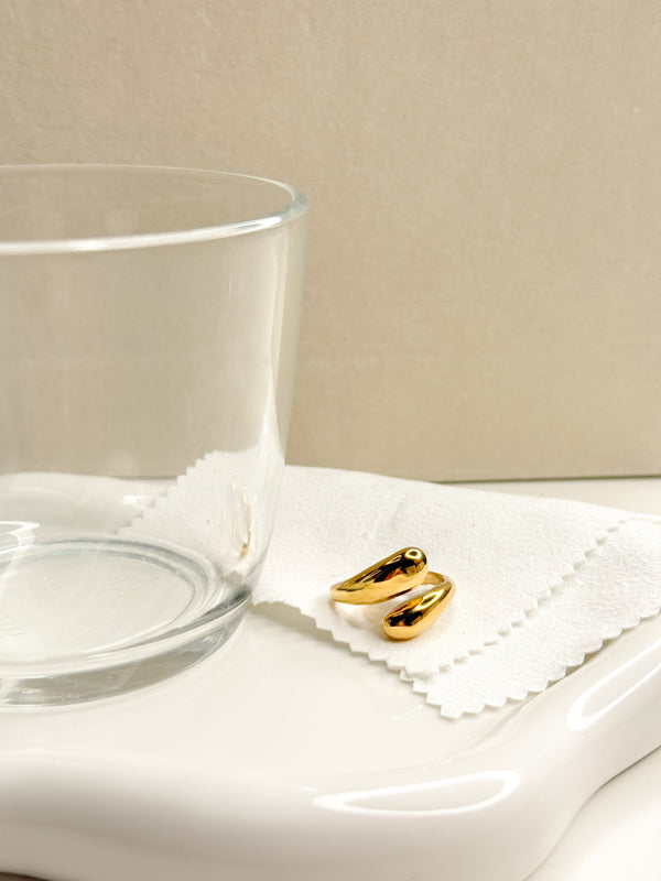 Golden Hug Ring