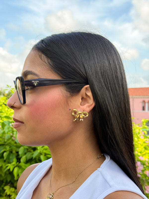 Bow earrings
