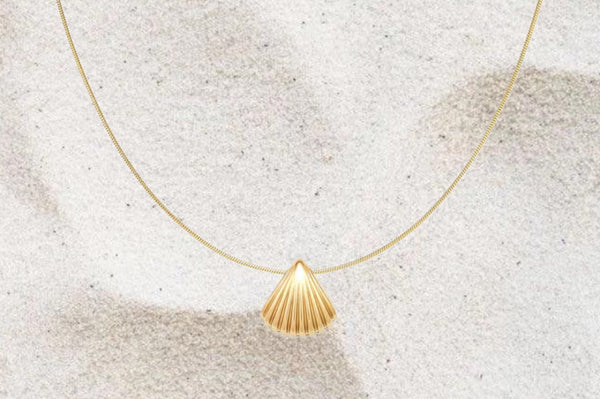 Concha necklace